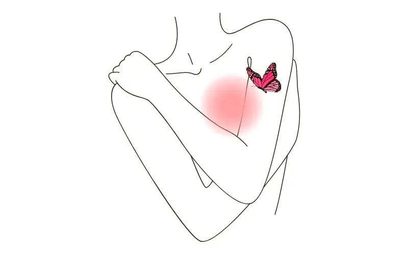 胸の奥に小さな灯りがともり、そっと舞う蝶が心の豊かさを象徴する女性のイラスト